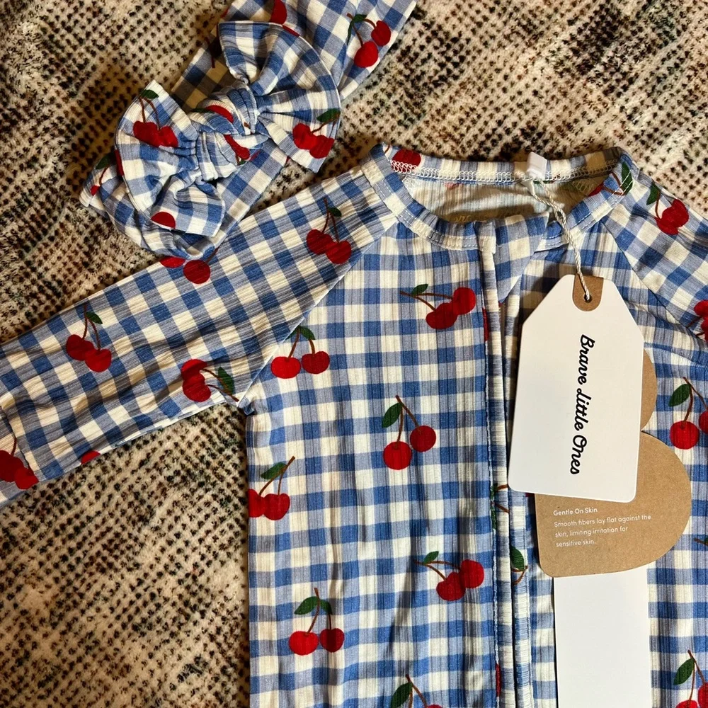 Brave Little Ones Zipper Pajamas - Picture 2 of 3